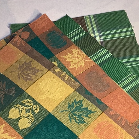 Other - 4 Piece Earthy Placemats